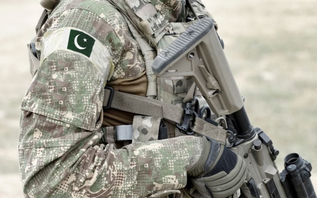 Afganistán lanza ataque a Pakistán tras días de creciente tensión entre ambos países