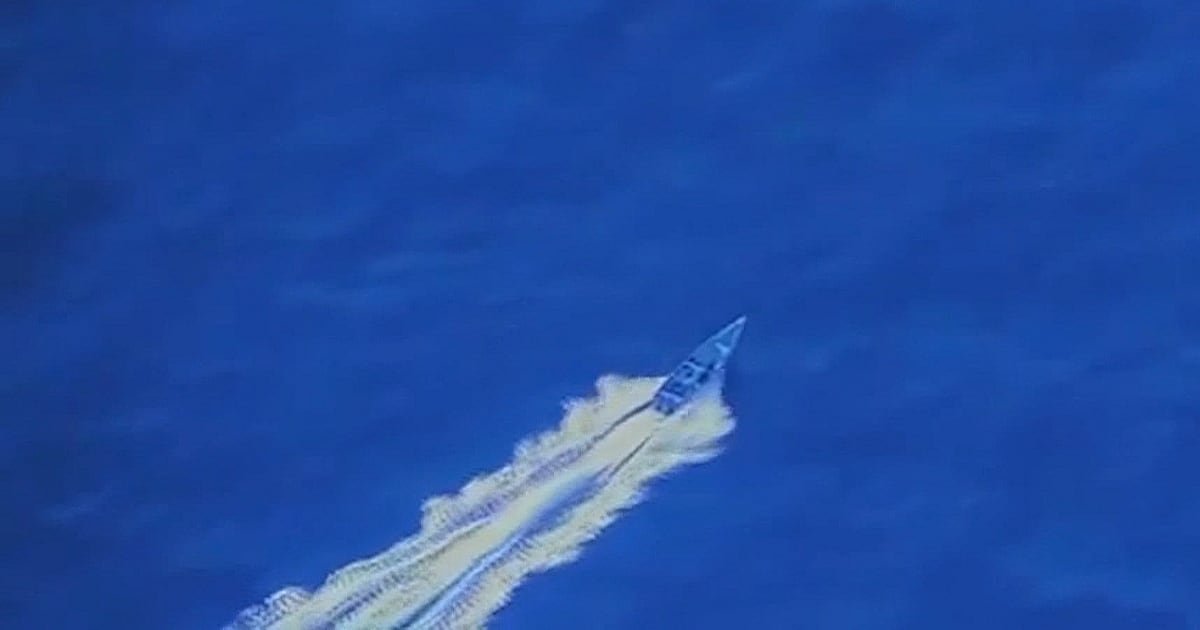 Estados-Unidos-hunde-embarcacion-cerca-de-Venezuela-y-reporta-cuatro-fallecidos