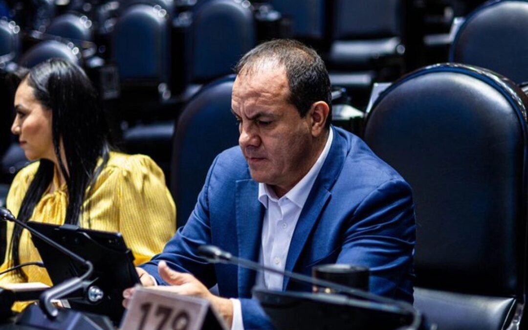 Polémica en el Congreso: Moreira reprueba a Cuauhtémoc Blanco por jugar pádel